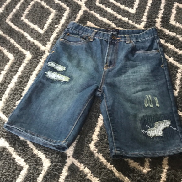 Boys shorts lucky brand - Picture 1 of 3
